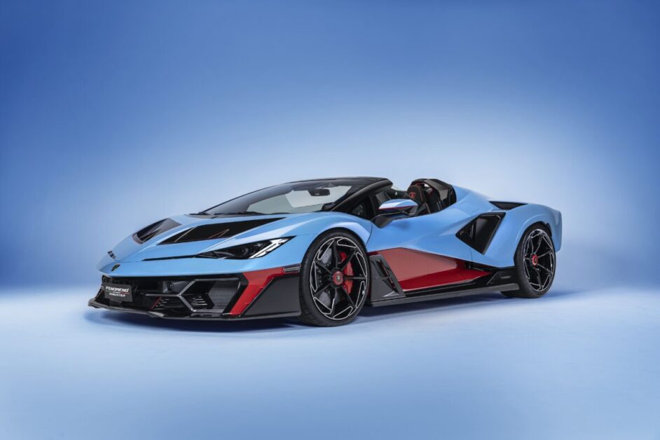 Fenomeno Roadster ปรากฏการณ์ใหม่แห่งซูเปอร์สปอร์ตคาร์เปิดประทุน ทรงพลังที่สุดในประวัติศาสตร์ลัมโบร์กินี สัมผัสขุมพลัง V12 ไฮบริด 1,080 แรงม้า ผลิตจำกัดเพียง 15 คันทั่วโลก